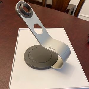 Dyson supersonic hair dryer stand